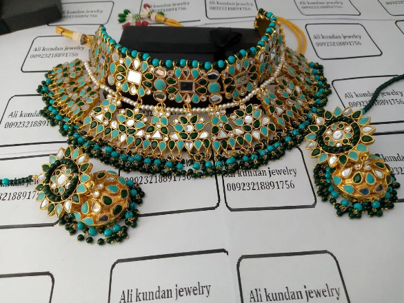 Necklace set