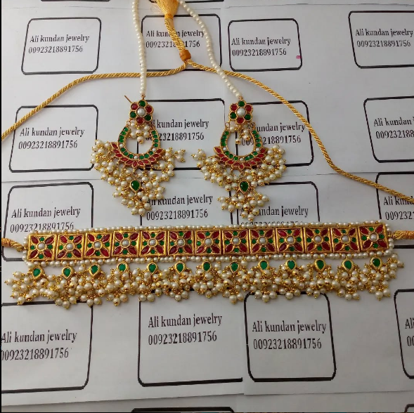 Choker Set