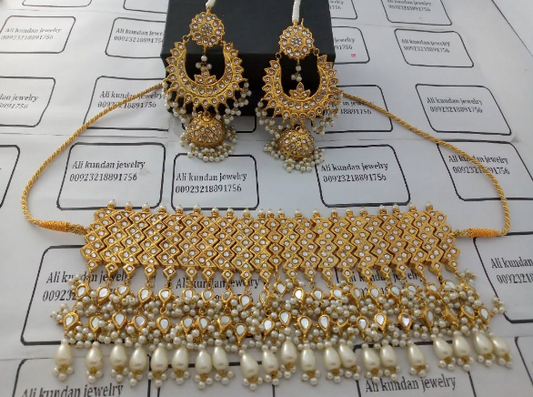 Choker set
