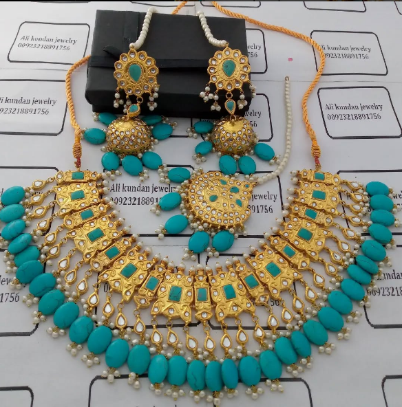 Necklace set