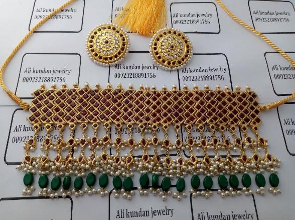 Choker Set