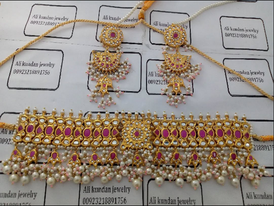 Choker set