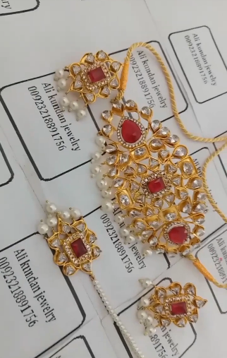 Choker set