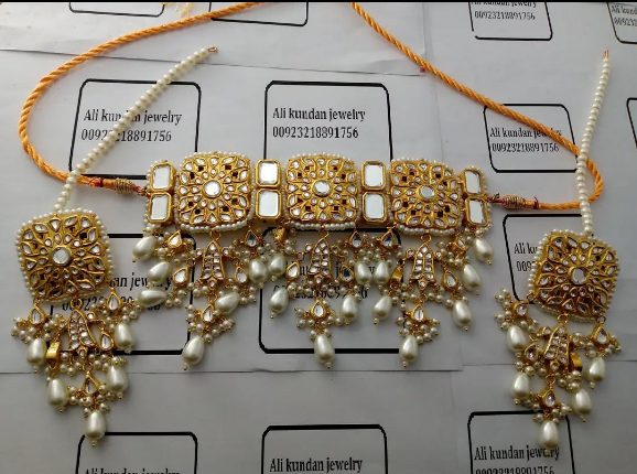 Choker set