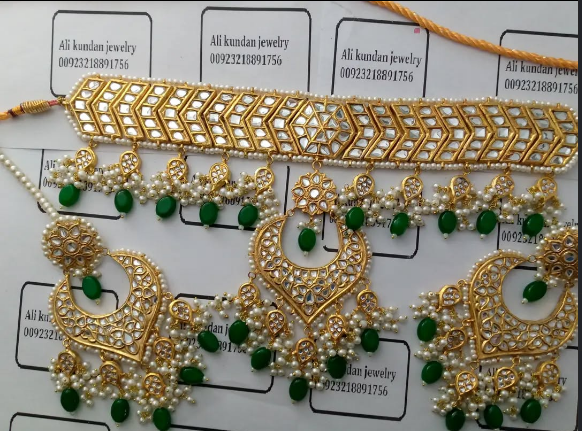 Choker Set