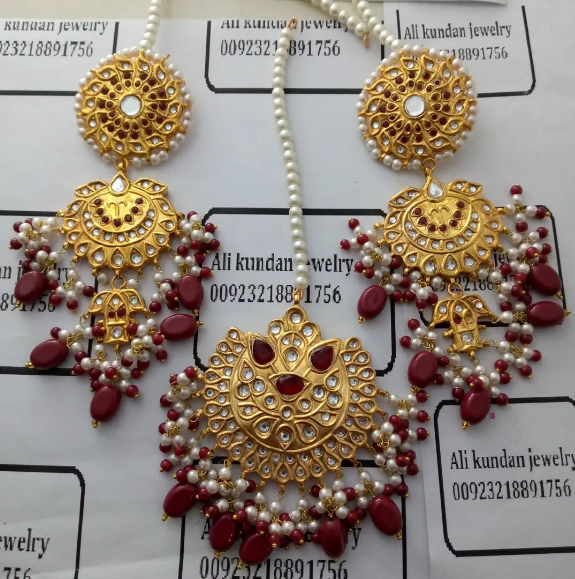 Earrings Teeka