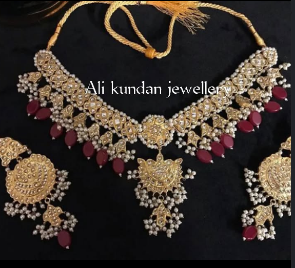 Choker set
