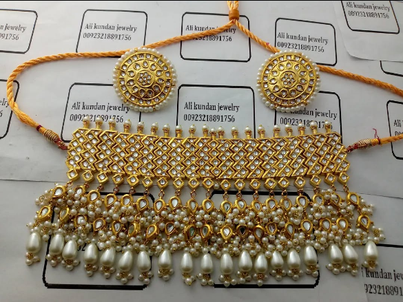 Choker Set